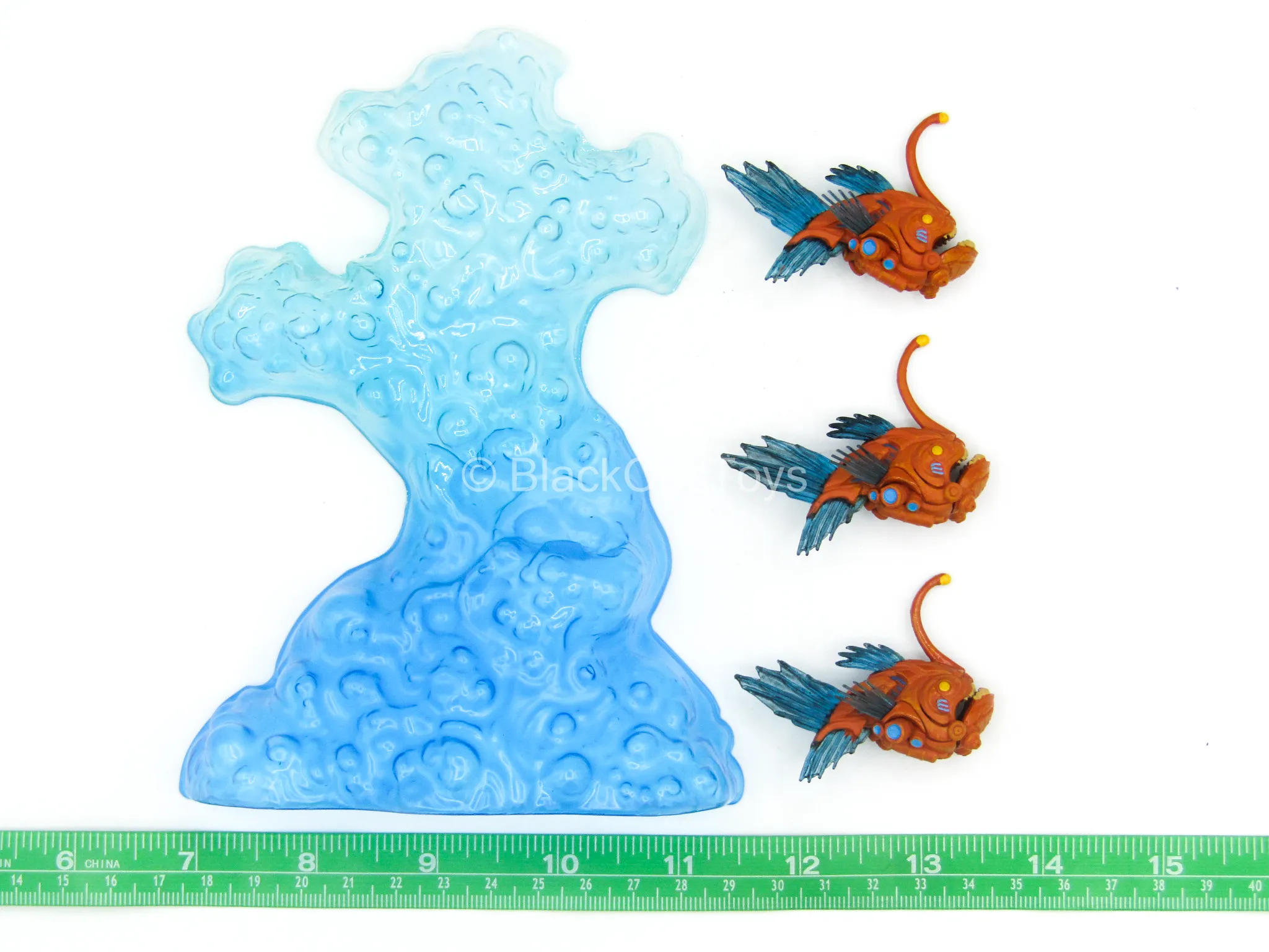 1/12 - Baron Bends - Diorama w/Robotic Fish (x3)