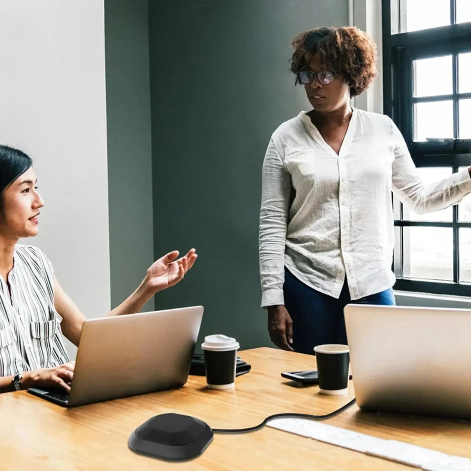 360° Omnidirectional USB Microphone with Touch-Mute: Ideal for Conference Calls, Podcasts, Streaming