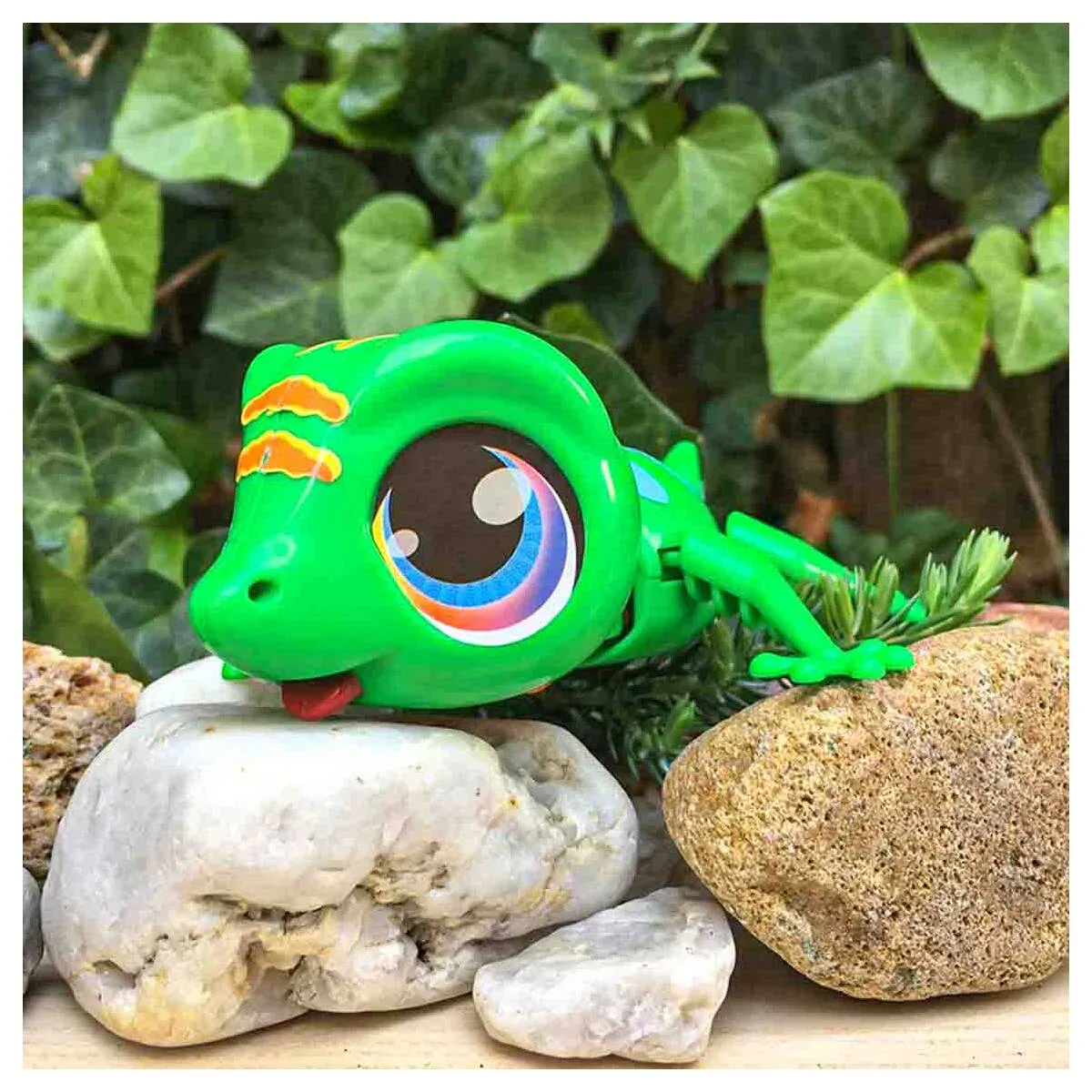 Build a Bot Glow Gecko