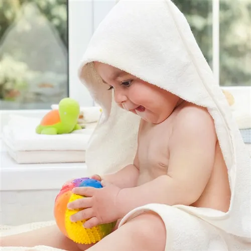 CaaOcho Baby Natural Rubber Sensory Ball - Rainbow Large (4")