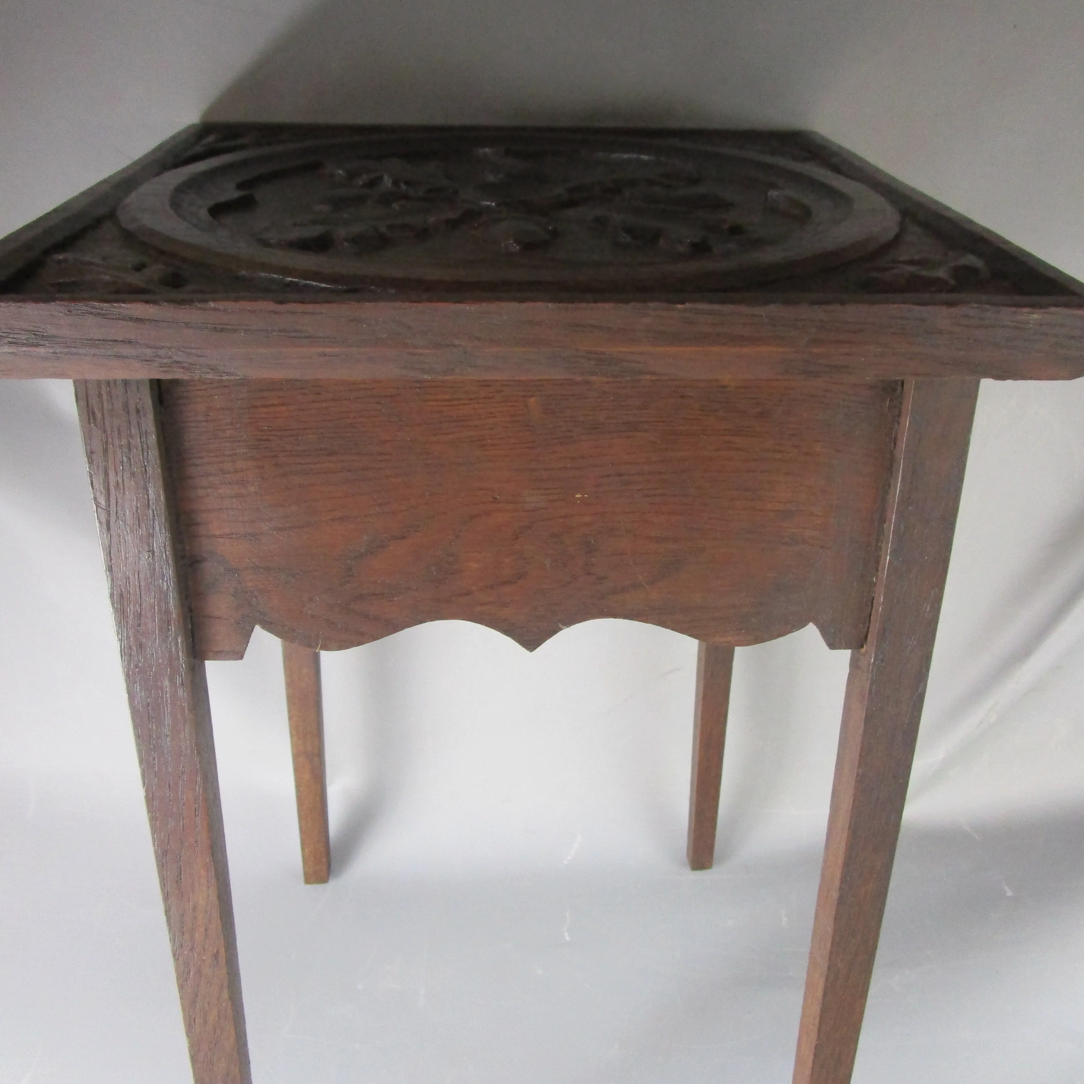 Oak Arts And Crafts Oak Leaf Carved Occasional Table Antique 1910