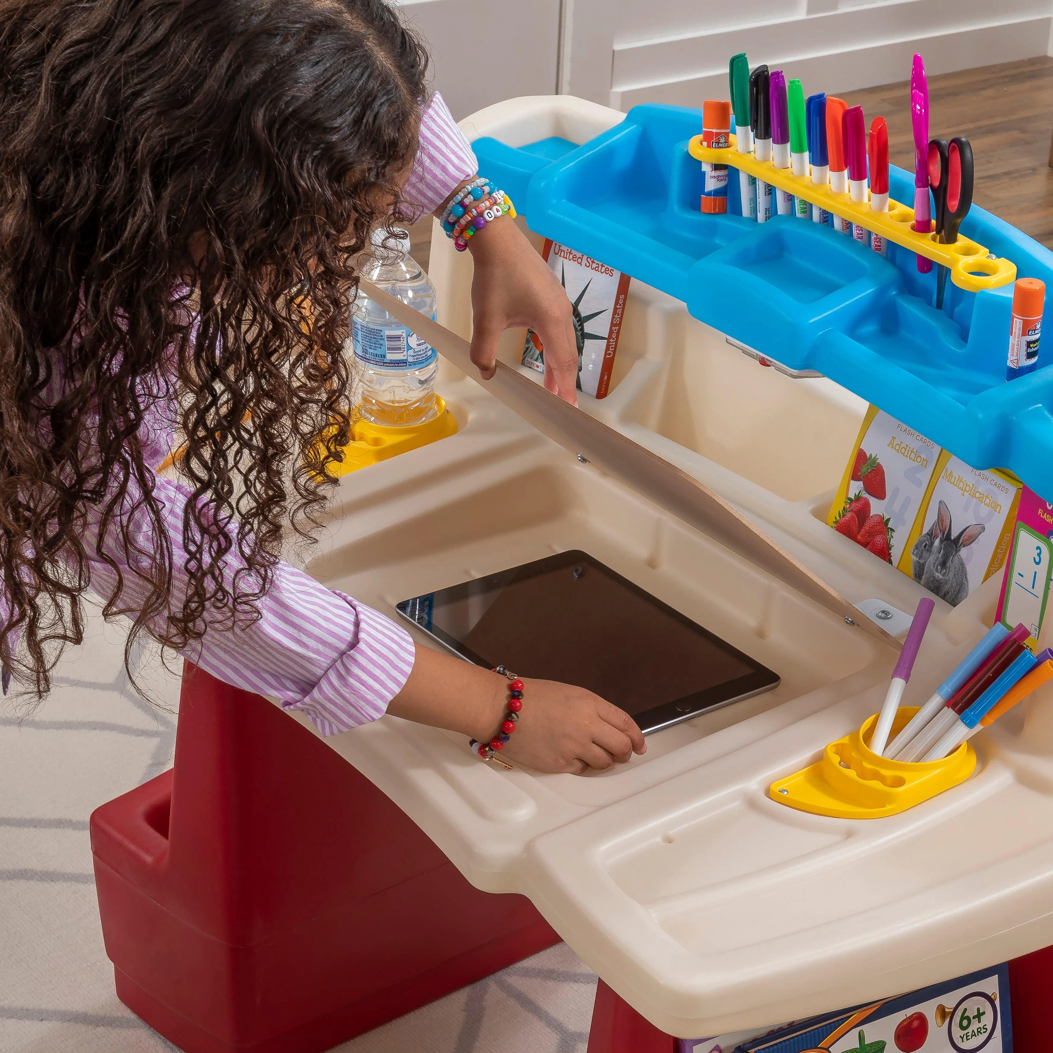 Step2 Deluxe Art Master Desk for Kids Ages 3 