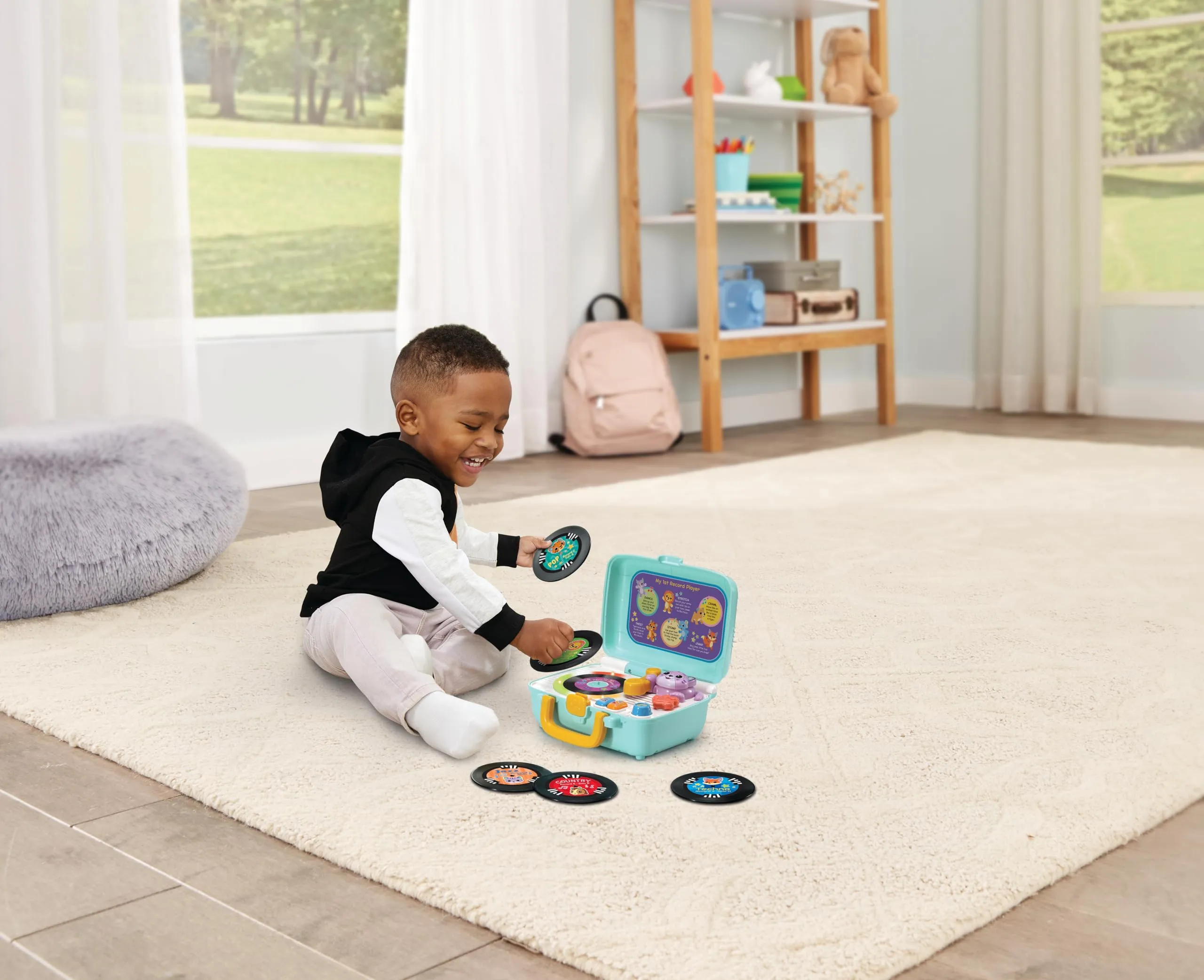 VTech Baby My 1st Record Player, Toy Turntable with Jazz, Pop, Techno, Country and Hip Hop Music with Fun Phrases and Animals, Gift for Babies 12, 18, 24 Months Plus, English Version