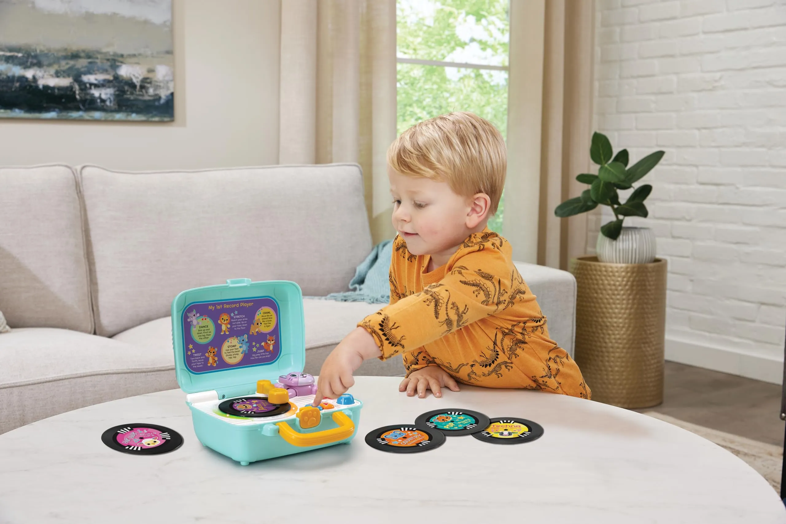 VTech Baby My 1st Record Player, Toy Turntable with Jazz, Pop, Techno, Country and Hip Hop Music with Fun Phrases and Animals, Gift for Babies 12, 18, 24 Months Plus, English Version